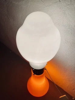 Space Age Stehlampe mit Lippenstift von Mazzega, Italien
