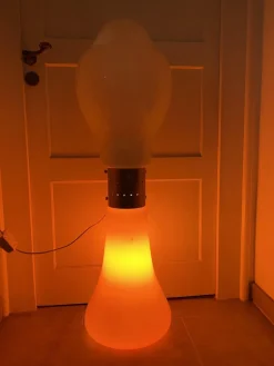 Space Age Stehlampe mit Lippenstift von Mazzega, Italien