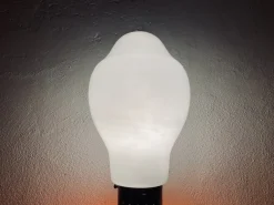 Space Age Stehlampe mit Lippenstift von Mazzega, Italien