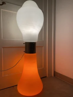 Space Age Stehlampe mit Lippenstift von Mazzega, Italien