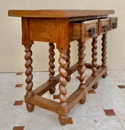 Spanischer Konsolentisch aus Holz mit Drei Schubladen, 1950