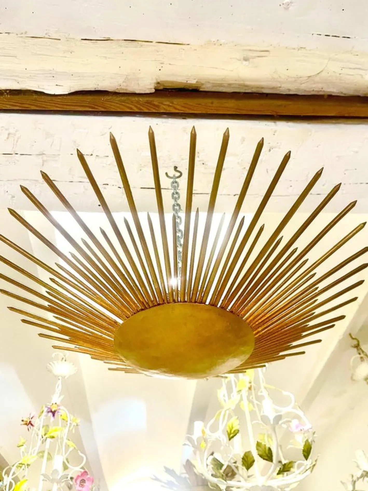 Spanische Solar Crown Sonnen Wandlampe aus Vergoldetem Metall, 1950