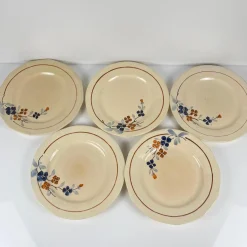 Speiseteller mit Blumenmotiv aus Sarreguemines, 1920er-1940er Jahre, 5er-Set