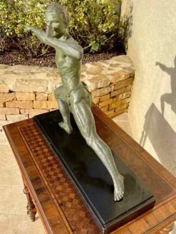 Spelter & Marmorskulptur von Jean De Roncourt, 1930