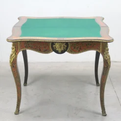 Spieltisch mit Intarsien