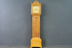 Standuhr aus englischer Eiche