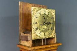 Standuhr aus englischer Eiche