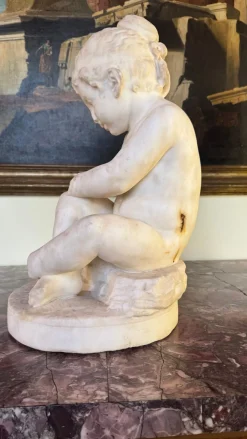 Statuette Kleines Mädchen, Spätes 18. Jh., Marmor