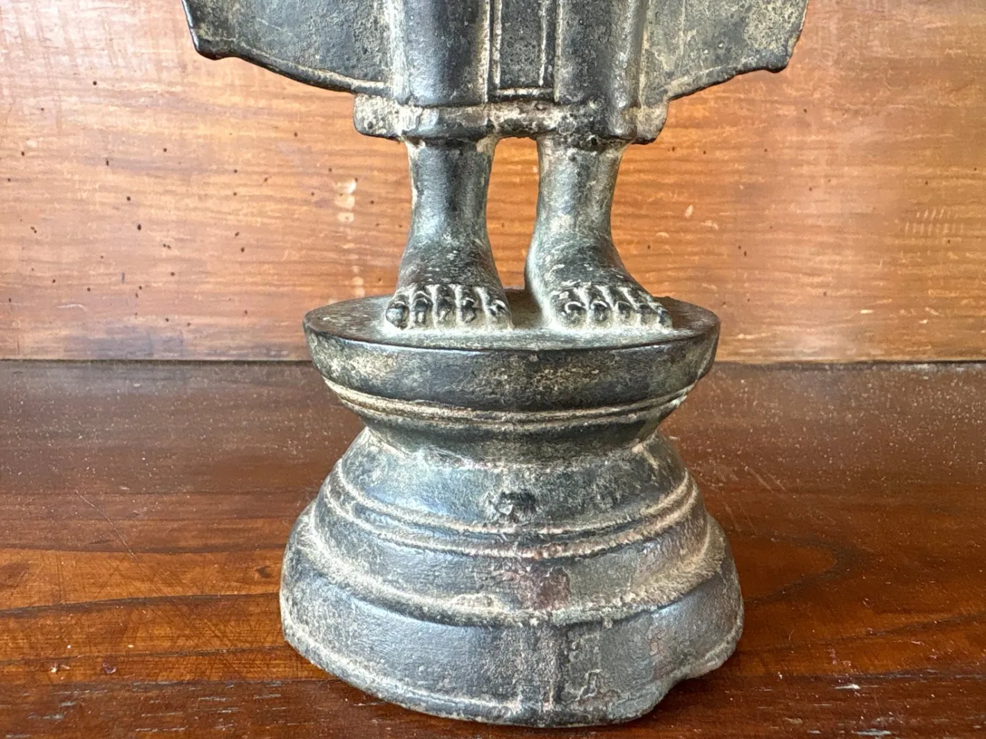 Stehender burmesischer Buddha im Mandalay Stil, frühes 20. Jh