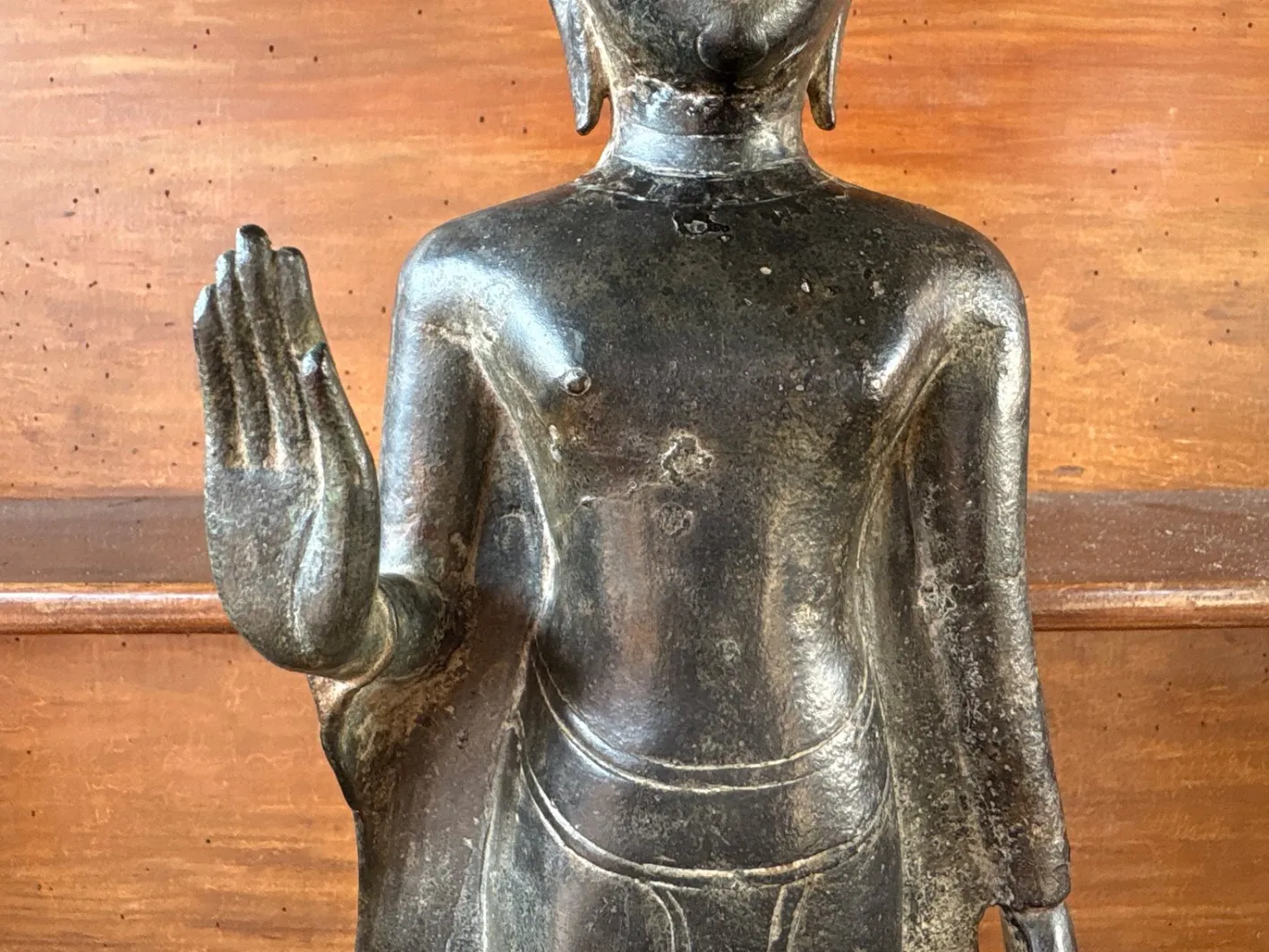 Stehender burmesischer Buddha im Mandalay Stil, frühes 20. Jh