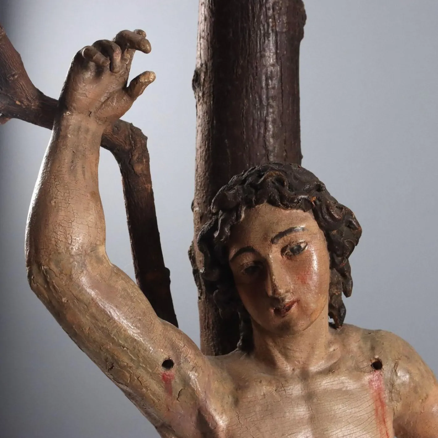St. Sebastian, geschnitzte Holzskulptur