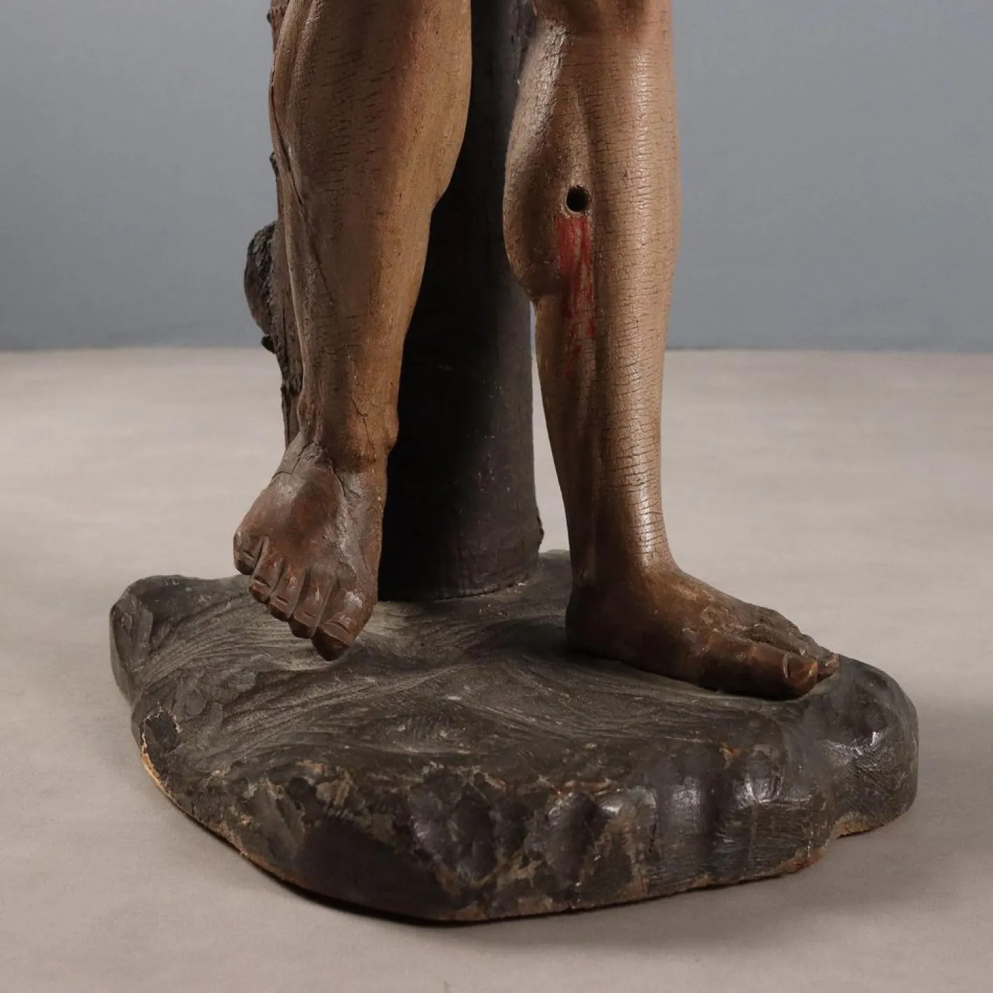 St. Sebastian, geschnitzte Holzskulptur