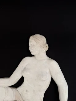 Stuckskulpturen mit weiblichen Aktfiguren, 1920er, 2er Set