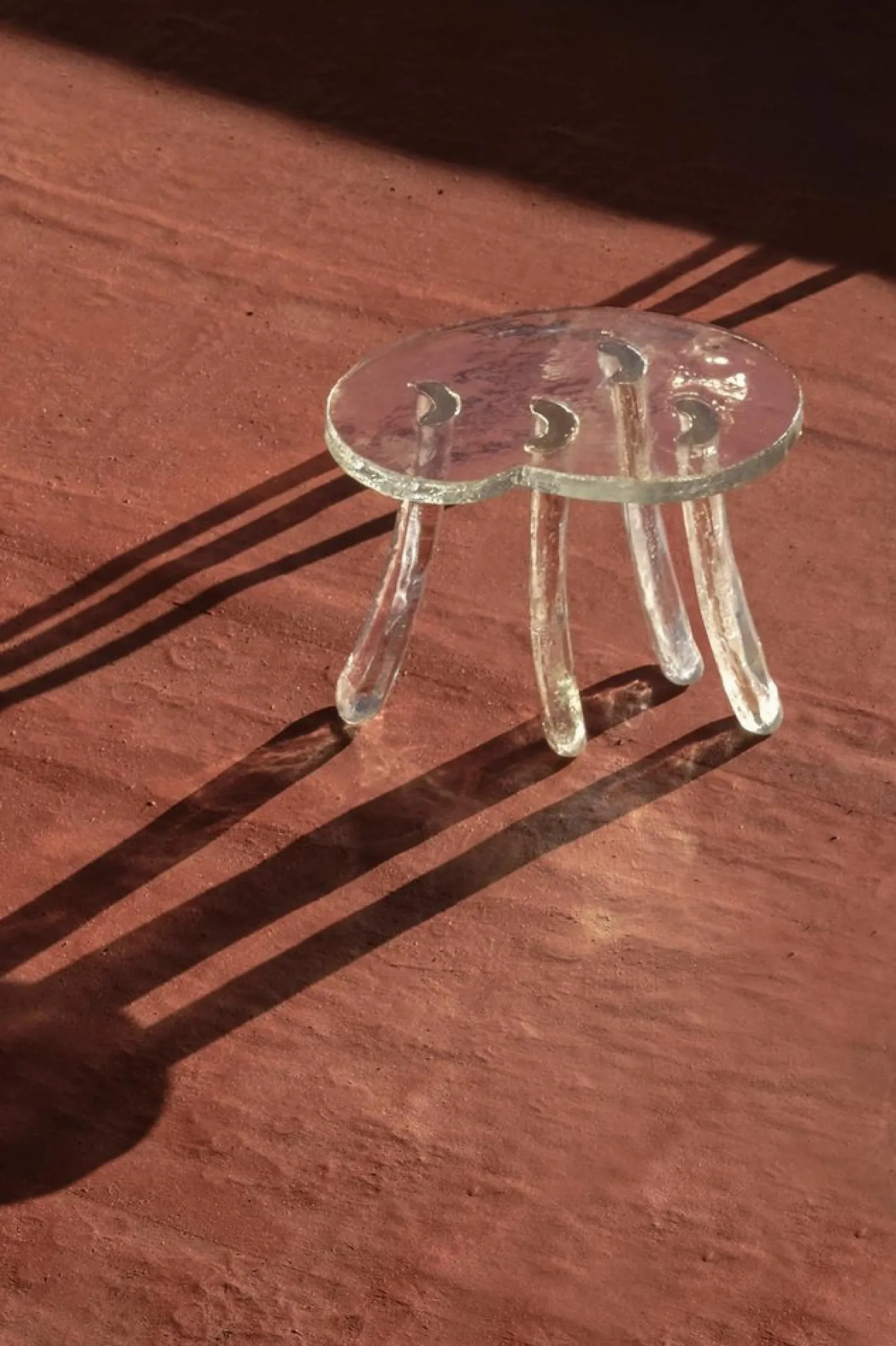 Sunburst Lung 2.0 Beistelltisch aus handgeschichtetem Harz von Szymon Keller