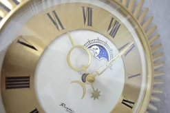 Sunbust Moon Phases Wanduhr von Richter Quarz