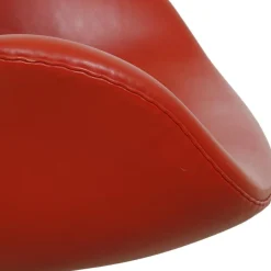 Swan Chair aus Rotem Original Leder von Arne Jacobsen, 2000er