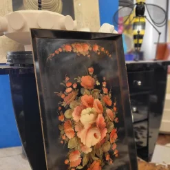 Tablett mit Blumen Rosen und Pfingstrosen, Napoleon Iii, S. Xix France