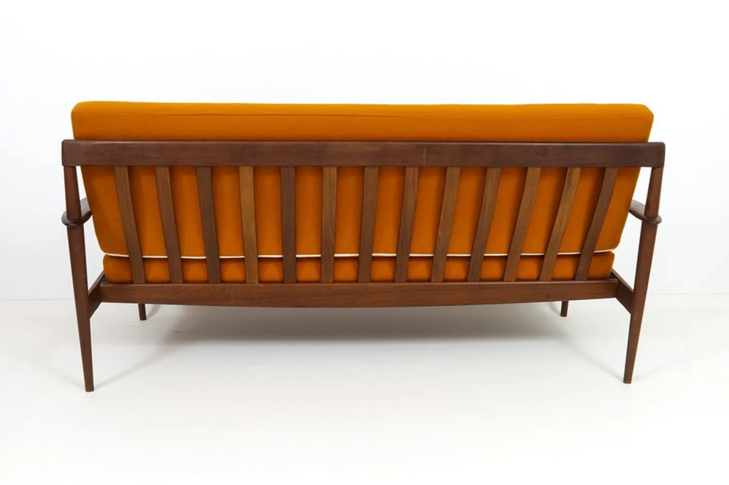 Teak Sofa von Grete Jalk für Poul Jeppesen