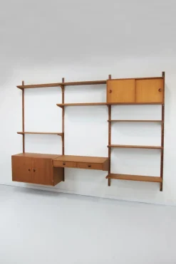 Teak Wandregal mit 3 Streifen von HG Furniture, 1960er, 13 . Set