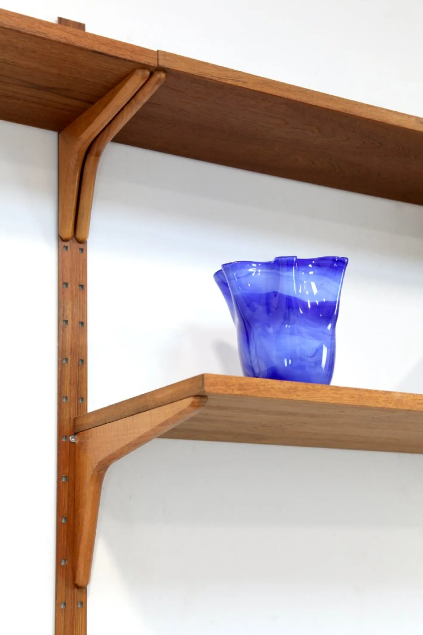Teak Wandregal mit 3 Streifen von HG Furniture, 1960er, 13 . Set