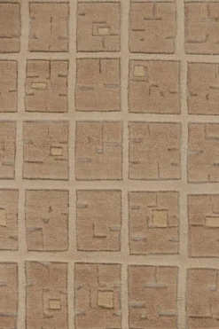 Teppich im skandinavischen Stil mit strukturiertem High-Low Gitter von Rug&Kelim