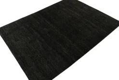 Teppich in Schwarz mit goldenem Punktmuster von Rug&Kilim