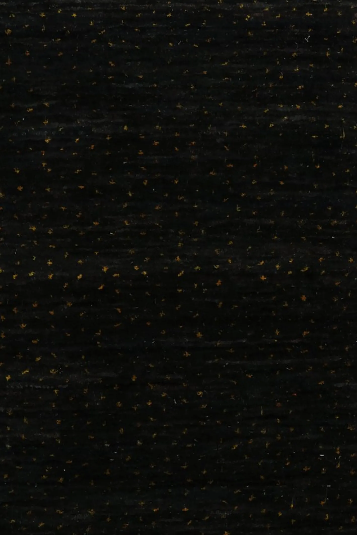 Teppich in Schwarz mit goldenem Punktmuster von Rug&Kilim