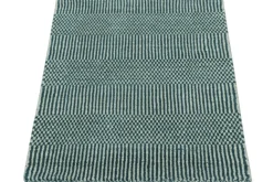 Teppich mit Streifen und geometrischen Mustern von Rug&Kilim