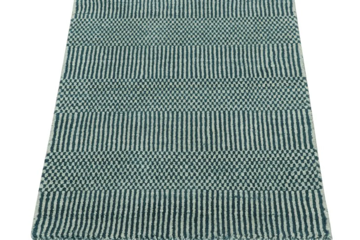 Teppich mit Streifen und geometrischen Mustern von Rug&Kilim
