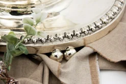 Terrine aus Silber mit vier Stützfüßen