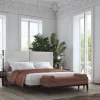 Thyia 125 Geschwungenes Italienisches Bett aus Elfenbeinfarbenem Boucle Stoff & Braunem Holzgestell von Kabinet