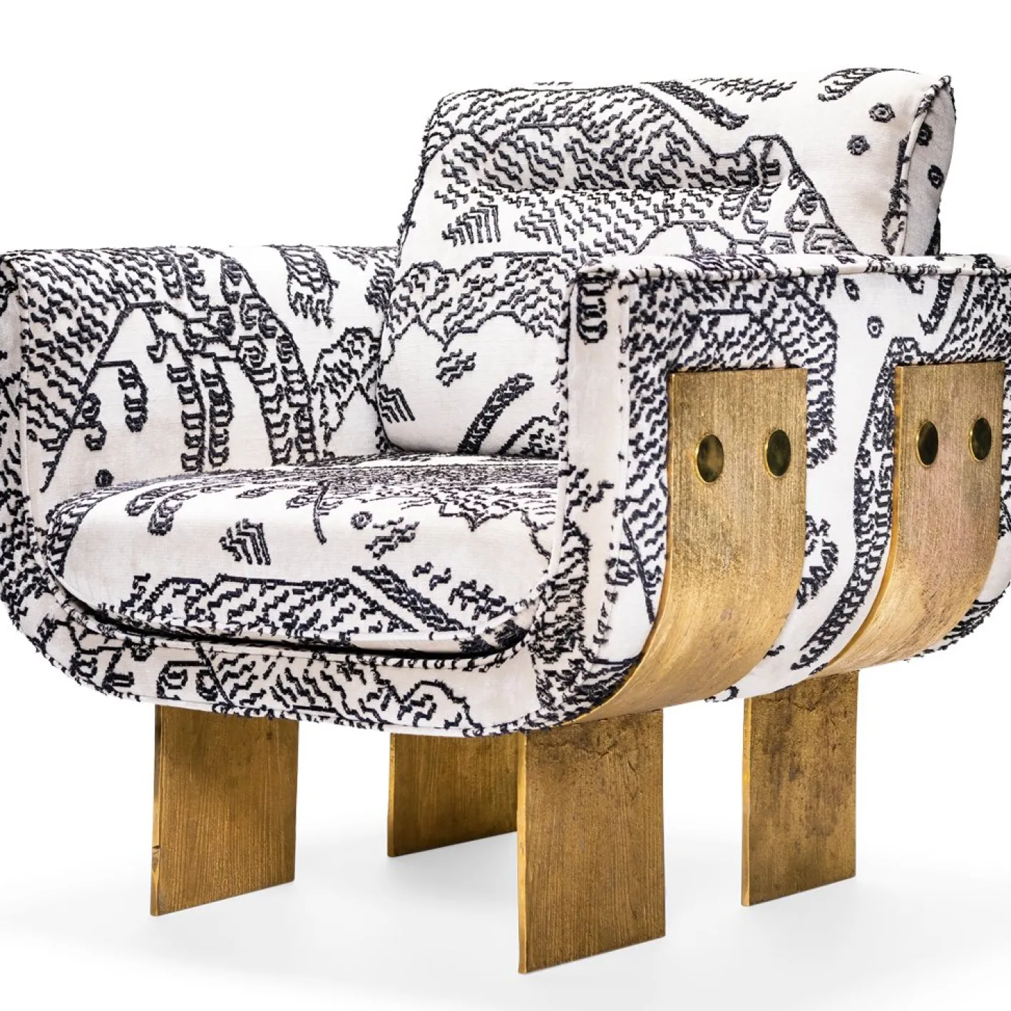 Tiger Samt Sessel mit Beinen aus Messingguss von Egg Designs