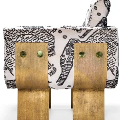 Tiger Samt Sessel mit Beinen aus Messingguss von Egg Designs