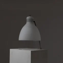 Tischlampe aus Glas von Luxo, 1980er