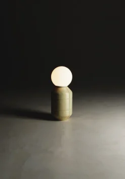 Tischlampe mit Keramikfuß von Svitanok