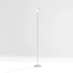 Triangle Box Stehlampe aus Nickel von Atelier Areti