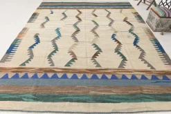 Türkischer Vintage Kelim Teppich aus Wolle