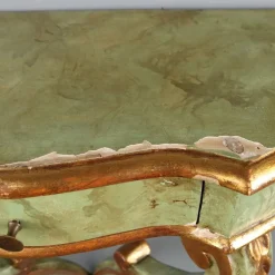 Tropfenförmiger Konsolentisch aus Tannenholz mit Kunstmarmor-Beschichtung