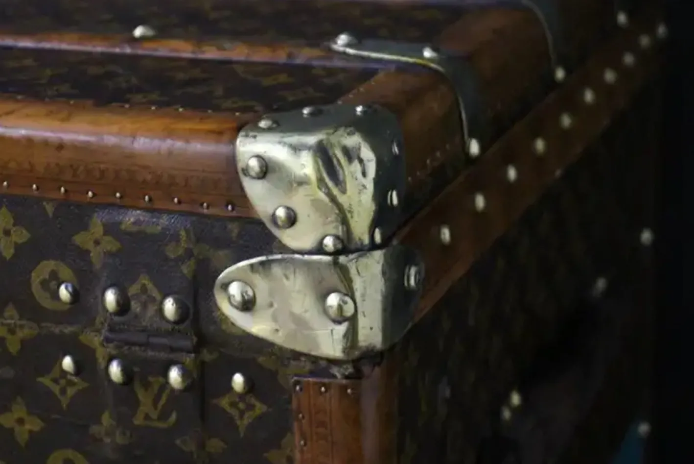 Truhe mit Monogramm von Louis Vuitton, 1920er
