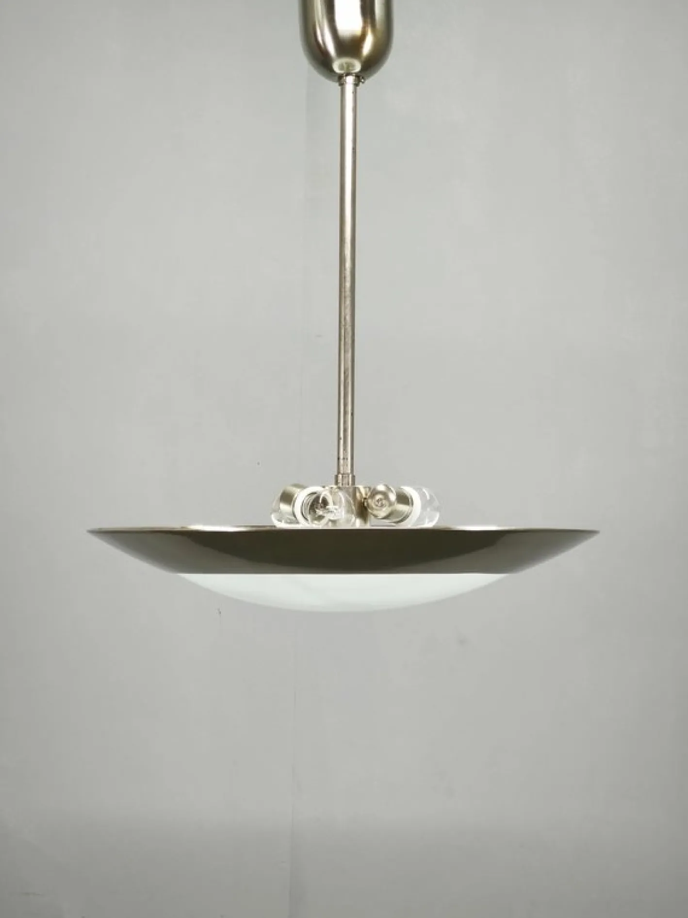 Tschechoslowakische Bauhaus Hängelampe aus Chrom & Glas, 1930er