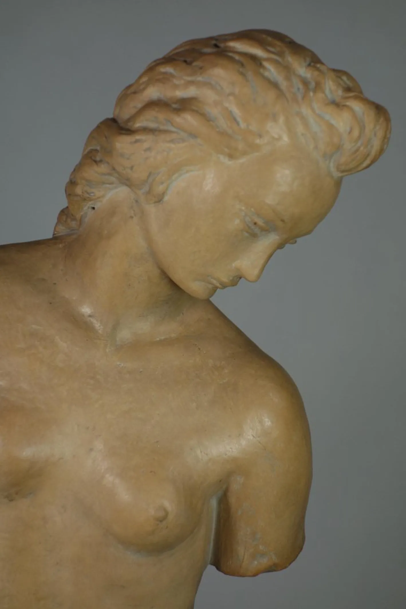 Ugo Zaccagnini, Art Deco Skulptur einer nackten Frau, 1930er, Steingut