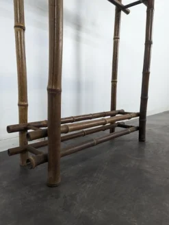 Umkleideraum aus Bambus, 20. Jh