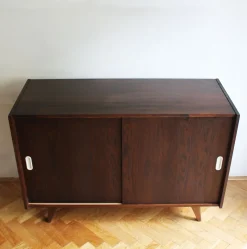 U-450 Sideboard aus Eiche von Jiří Jiroutek für Interier Praha, 1960er