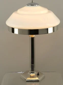 Verchromte Art Deco Tischlampe mit Schirm aus Opalglas, 1920er
