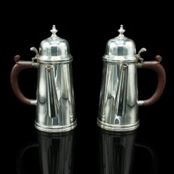Versilberte englische Vintage Hot Chocolate Kannen, 2er Set