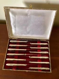 Versilberte Metallmesser, Frankreich, 1950er, 12 . Set