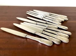 Versilberte Metallmesser, Frankreich, 1950er, 12 . Set