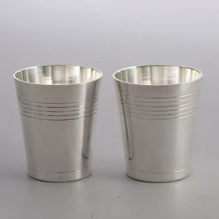 Versilberter Art Deco Cocktail Shaker und Tassen, 7 . Set