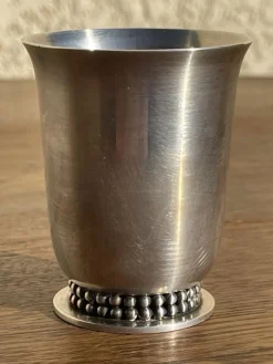 Versilberter Metallbecher von Jean Despréss
