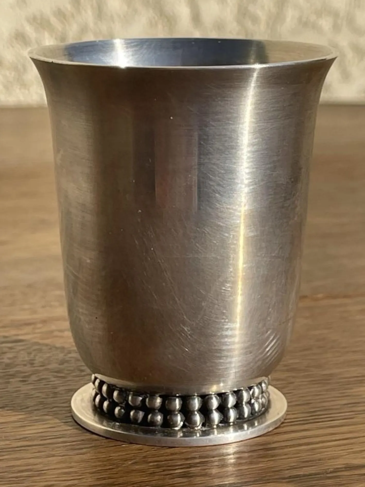 Versilberter Metallbecher von Jean Despréss